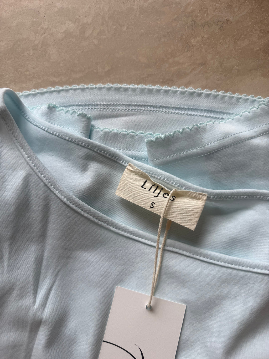 Softflare top lys blå
